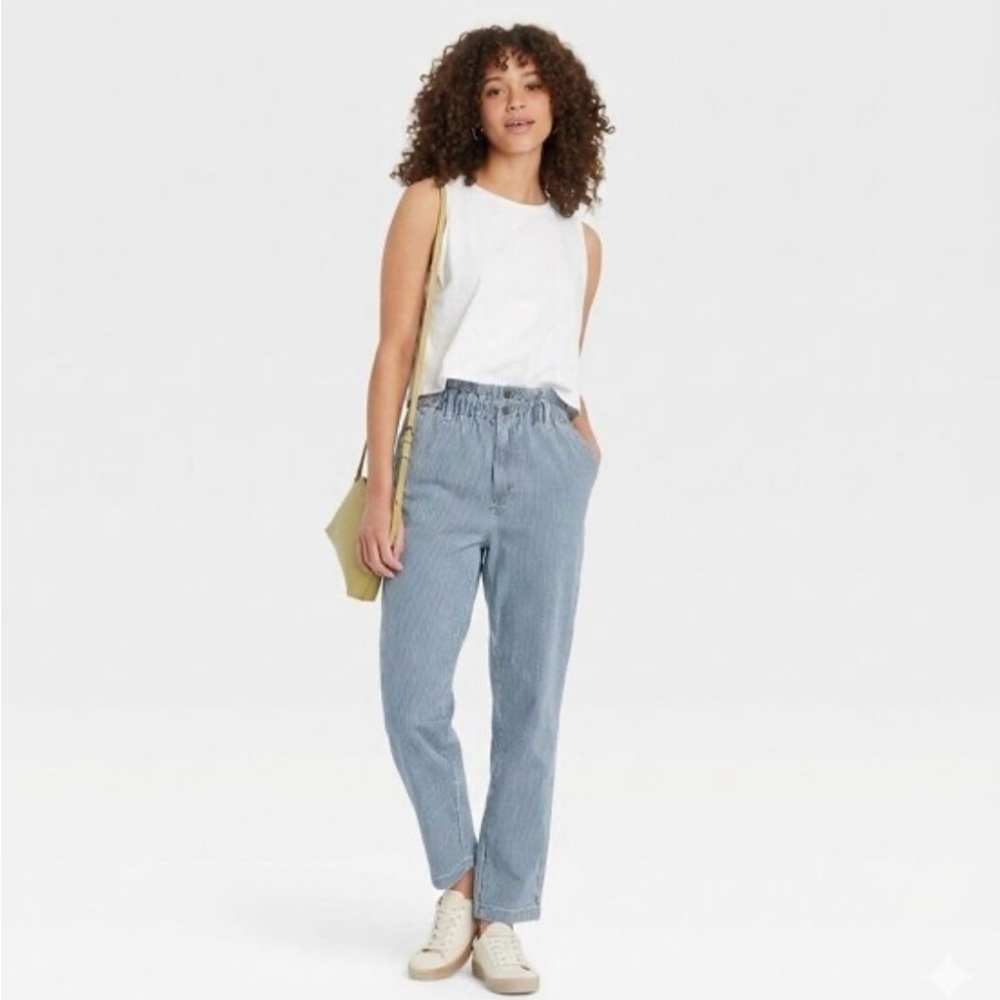 Women's Boyfriend Jeans in Light Blue